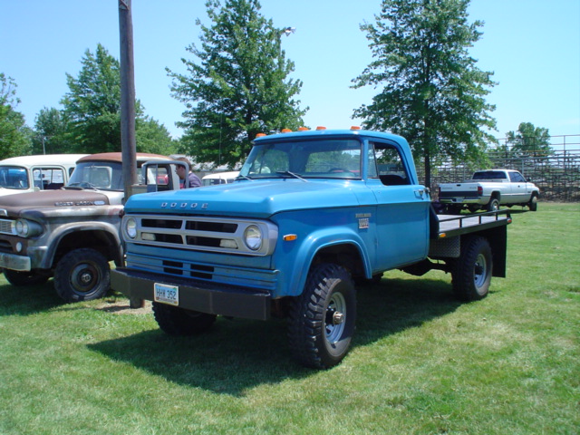 Iowa Rally  6-05
70  W-300
Young man bought this truck at the rally.
You couldn't "slap" the smile off his face!
He was a "happy camper"
